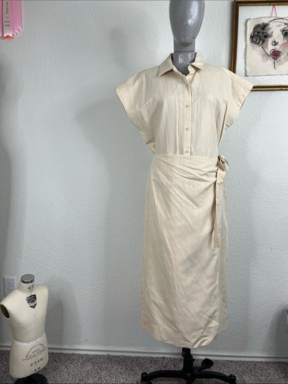The Apiece Apart Catania Dress is an effortlessly elegant maxi dress featuring a